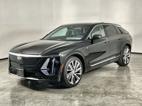 Certified 2024 Cadillac Lyriq Luxury RWD image 4