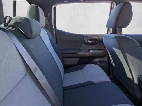 Used 2023 Toyota Tacoma TRD Sport image 17