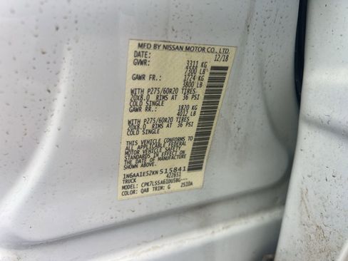 Used 2019 Nissan Titan SV w/ SV Convenience Package image 24