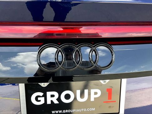 Used 2021 Audi Q8 Premium Plus w/ Premium Plus Package AWD/4WD image 10