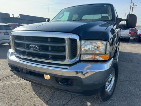Used 2004 Ford F250 Lariat image 2