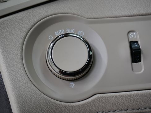 Used 2015 Buick LaCrosse FWD image 22