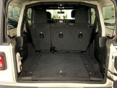 Used 2020 Jeep Wrangler Unlimited Sport S AWD/4WD image 40