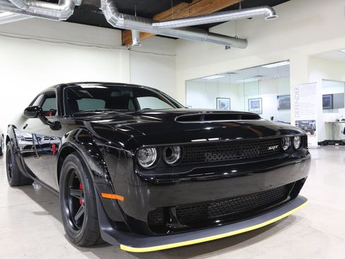 Used 2018 Dodge Challenger SRT Demon image 14