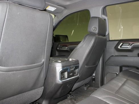 Used 2022 GMC Sierra 1500 SLT AWD/4WD image 22