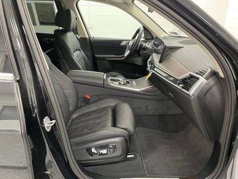 Certified 2026 BMW X7 xDrive40i AWD/4WD image 8