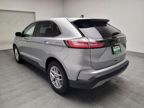 Used 2024 Ford Edge SEL image 5
