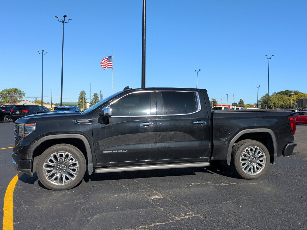 Used 2025 GMC Sierra 1500 Denali Ultimate AWD/4WD image 4
