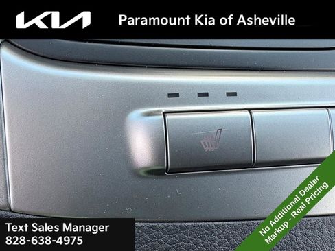 New 2026 Kia Carnival FWD image 15