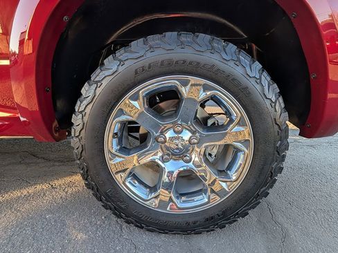 Used 2014 RAM 1500 Laramie w/ Convenience Group image 41