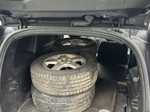 Used 2008 Chevrolet HHR LS w/ Enhanced Sound Package image 9