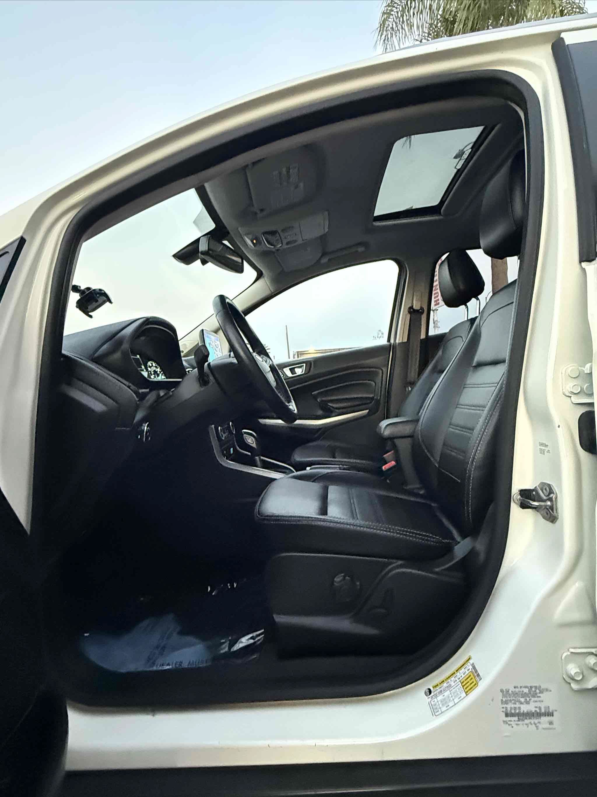 Used 2022 Ford EcoSport Titanium AWD/4WD image 17