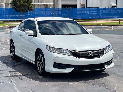 Used 2017 Honda Accord LX-S image 5