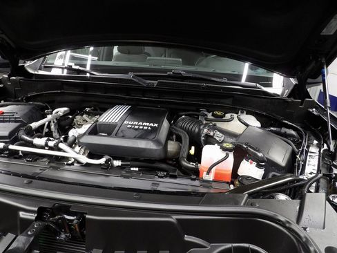 Used 2023 GMC Yukon SLT image 30