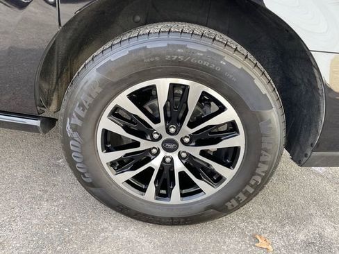 Certified 2025 Ford Expedition Max Platinum image 17