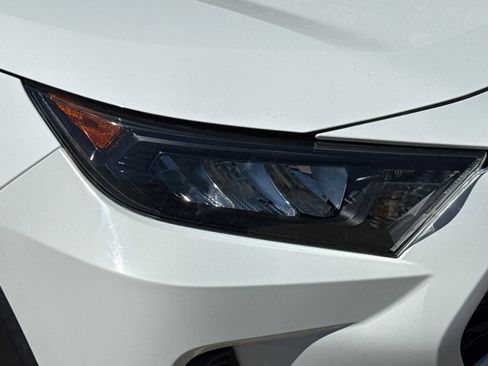 Used 2021 Toyota RAV4 LE FWD image 45