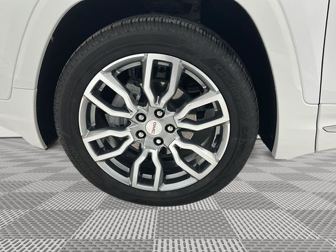 Used 2024 GMC Terrain Denali image 31