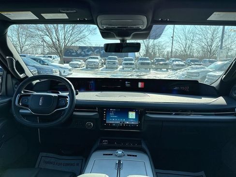 New 2026 Lincoln Navigator L Reserve w/ Jet Appearance Package AWD/4WD image 10