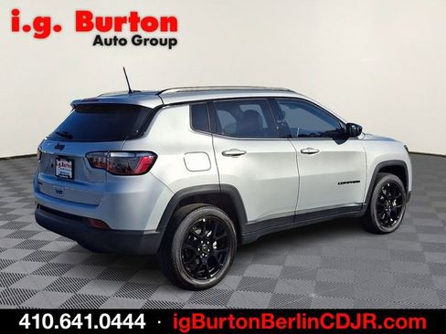 New 2026 Jeep Compass Latitude AWD/4WD image 4