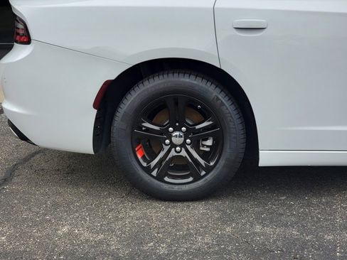 Used 2023 Dodge Charger SXT image 9