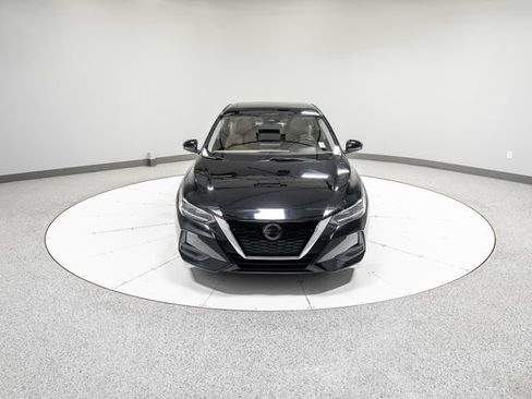 Used 2020 Nissan Sentra SV w/ SV Premium Package FWD image 28