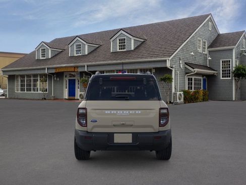 New 2025 Ford Bronco Sport Outer Banks image 5