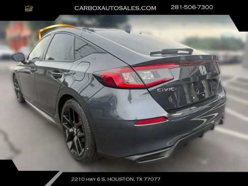Used 2025 Honda Civic Sport image 3