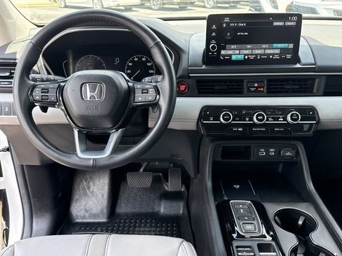 Used 2024 Honda Pilot EX-L image 8