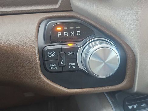 Used 2019 RAM 1500 Laramie image 22