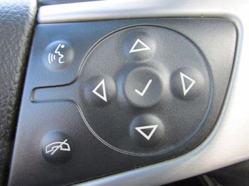 Used 2016 GMC Yukon SLT w/ Open Road Package image 19