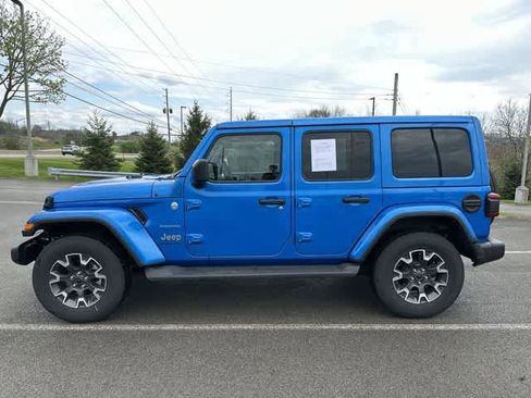 Used 2024 Jeep Wrangler Sahara w/ Technology Group image 2