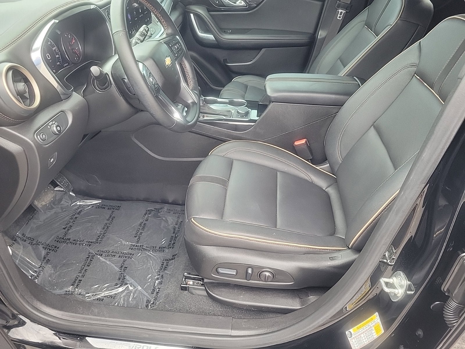Used 2024 Chevrolet Blazer Premier FWD image 11