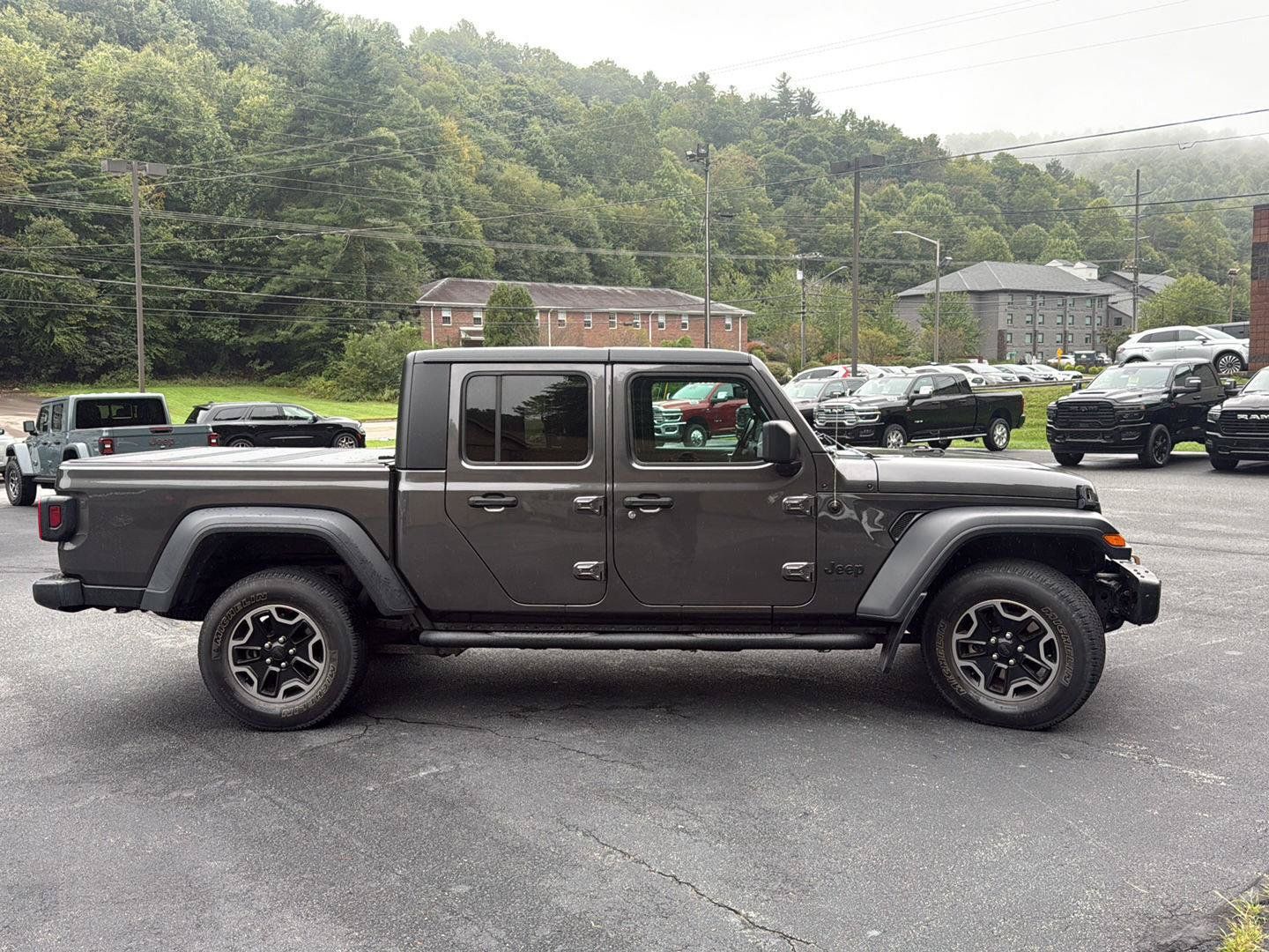 Used 2020 Jeep Gladiator Sport w/ Quick Order Package 24S AWD/4WD image 3