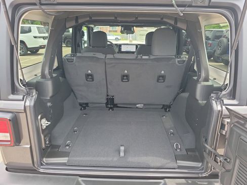 New 2026 Jeep Wrangler Unlimited Sport AWD/4WD image 7