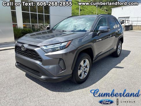 Used 2022 Toyota RAV4 XLE image 1