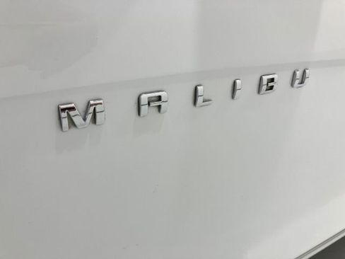 Used 2018 Chevrolet Malibu LT w/ Driver Confidence Package image 10