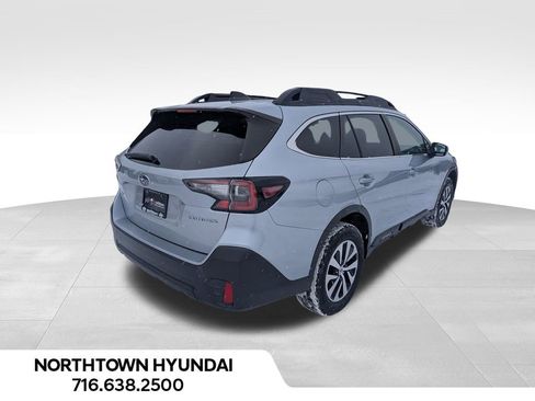 Used 2020 Subaru Outback Premium image 12