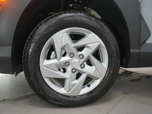 Certified 2026 Hyundai Kona SE image 27