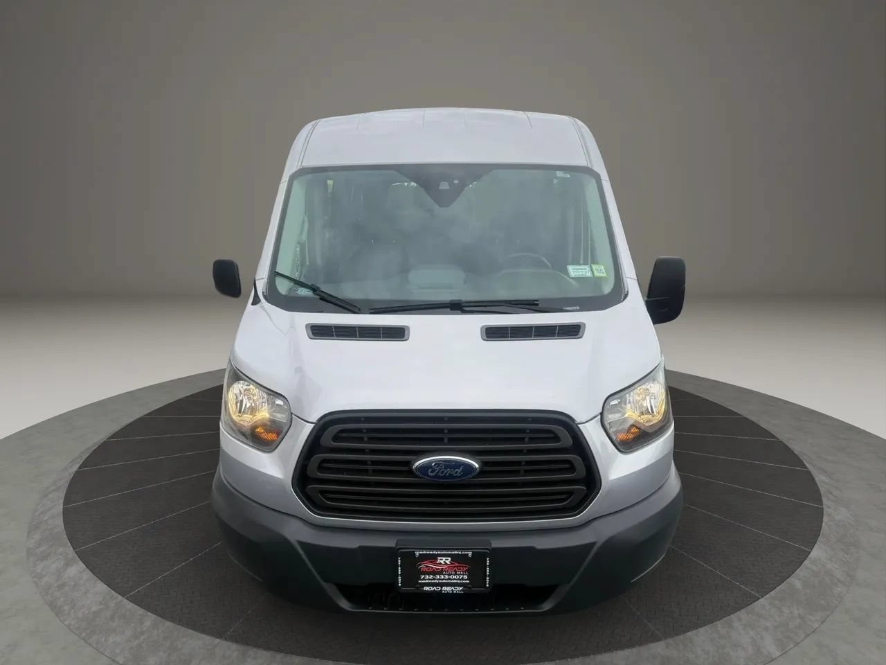 Used 2017 Ford Transit 350 XL RWD image 4