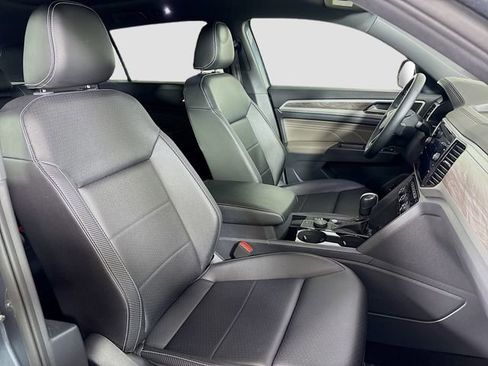 Used 2023 Volkswagen Atlas Cross Sport SE image 30