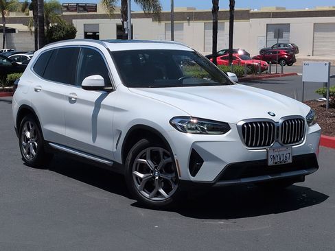 Used 2023 BMW X3 sDrive30i w/ Premium Package w/ZPA RWD image 2