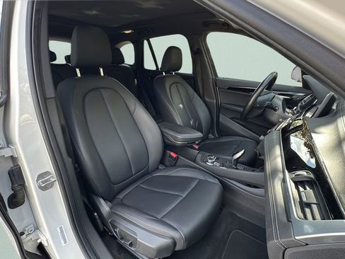 Used 2020 BMW X1 xDrive28i image 19