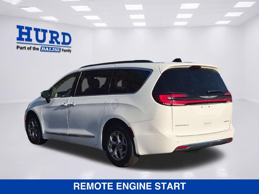 Used 2023 Chrysler Pacifica Limited FWD image 6