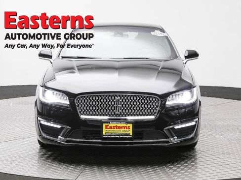 Used 2019 Lincoln MKZ Premiere FWD image 2