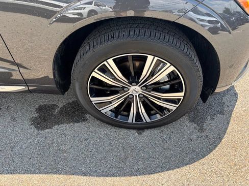 Used 2022 Volvo XC60 B6 Inscription w/ Advanced Package AWD/4WD image 33