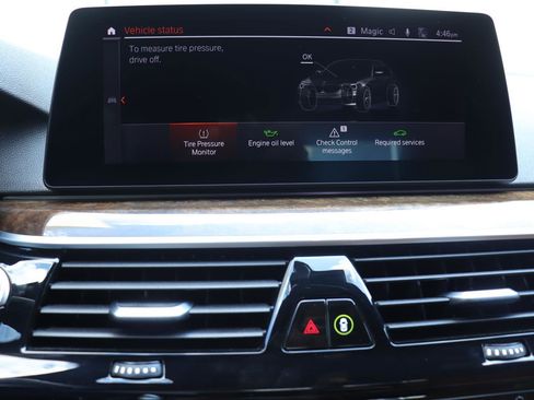 Used 2020 BMW 530i w/ Premium Package RWD image 33