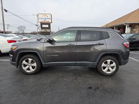 Used 2018 Jeep Compass Latitude w/ Popular Equipment Group image 3