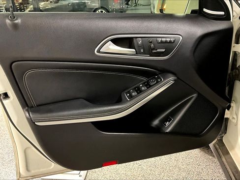 Used 2015 Mercedes-Benz GLA 250 image 20