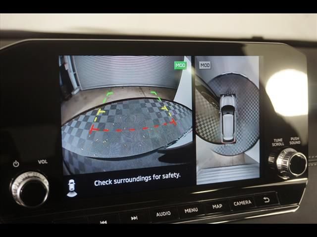 Used 2025 Mitsubishi Outlander SE AWD/4WD image 16