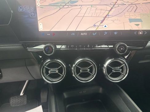 New 2026 Chevrolet Blazer EV LT image 25